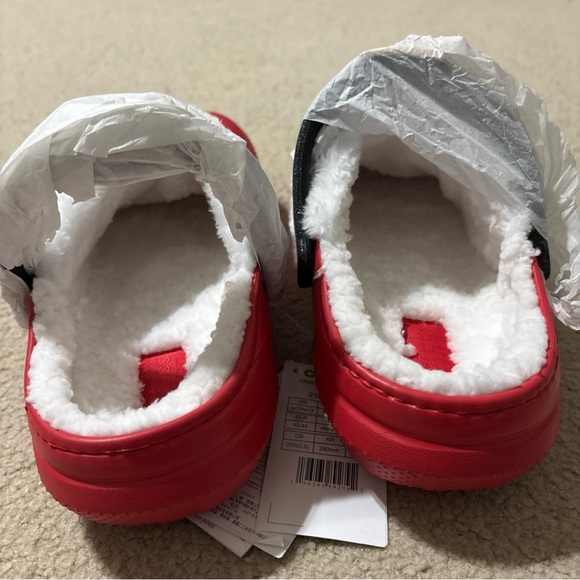 Crocs Classic Lined Santa Clogs Men’s 10 Women’s 12 Slip-On Slingback Clogs Shoe